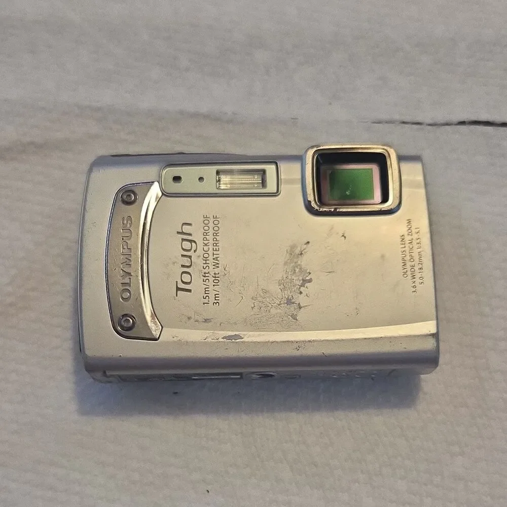Olympus Tough TG-310 Silver Waterproof Shockproof Compact Camera
